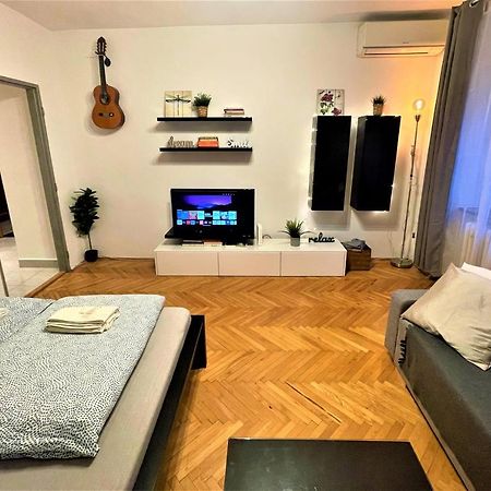 Apartment Helen - Old Town, Ac Bratislava Ngoại thất bức ảnh