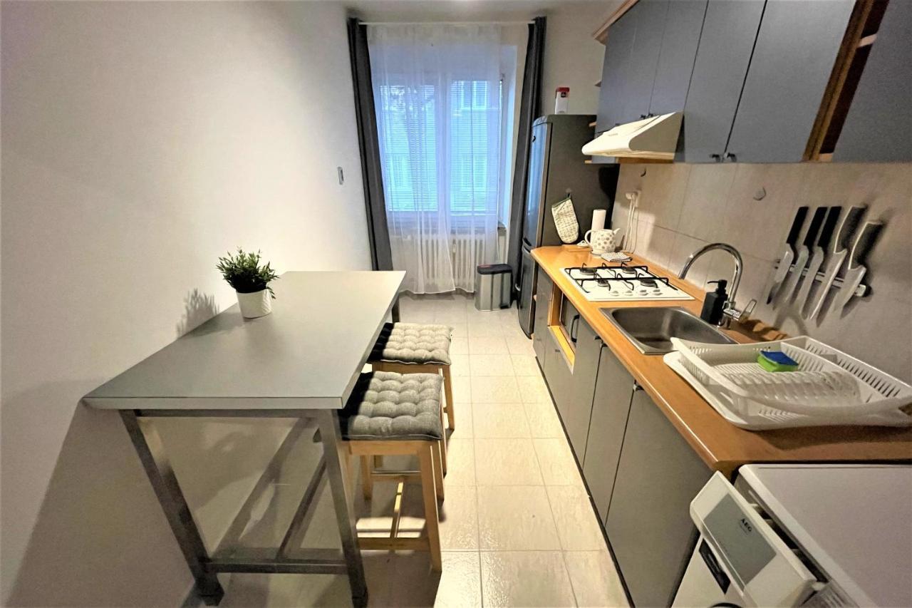 Apartment Helen - Old Town, Ac Bratislava Ngoại thất bức ảnh