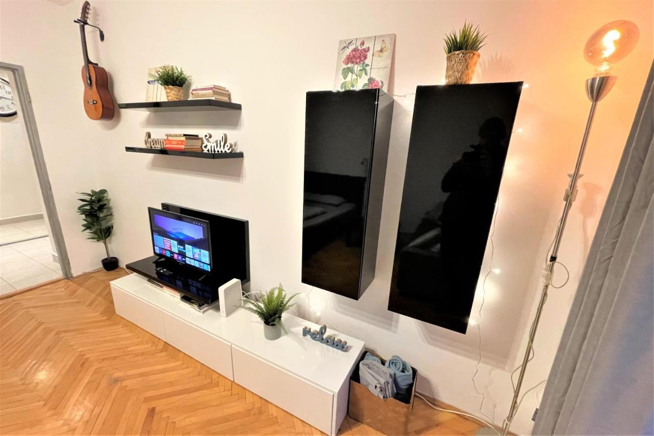 Apartment Helen - Old Town, Ac Bratislava Ngoại thất bức ảnh